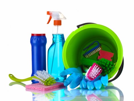 Move out cleaning of a bright apartment living room